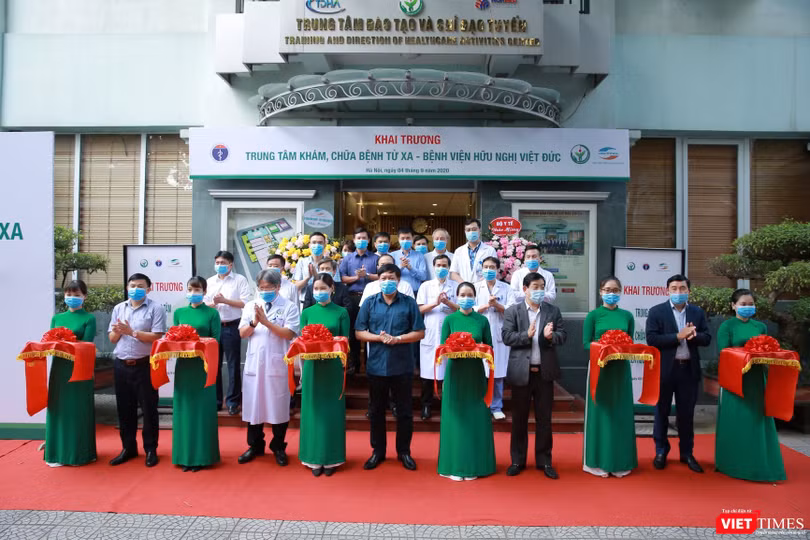 Bệnh viện Việt Đức khai trương Trung tâm khám, chữa bệnh từ xa 