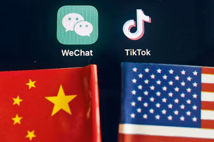 WeChat và TikTok bị chính phủ Joe Biden đưa vào diện ứng dụng của quốc gia đối thủ cần đánh giá về rủi ro an ninh quốc gia (Ảnh: Đông Phương). WeChat và TikTok bị chính phủ Joe Biden đưa vào diện ứng dụng của quốc gia đối thủ cần đánh giá về rủi ro an ninh quốc gia (Ảnh: Đông Phương).