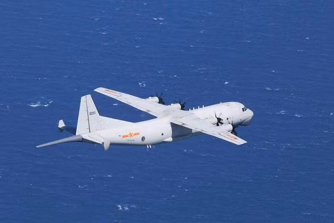 Mày bay trinh sát Y-8 của PLA thường xuyên tiếp cận không phận Đài Loan (Ảnh: Đông Phương).