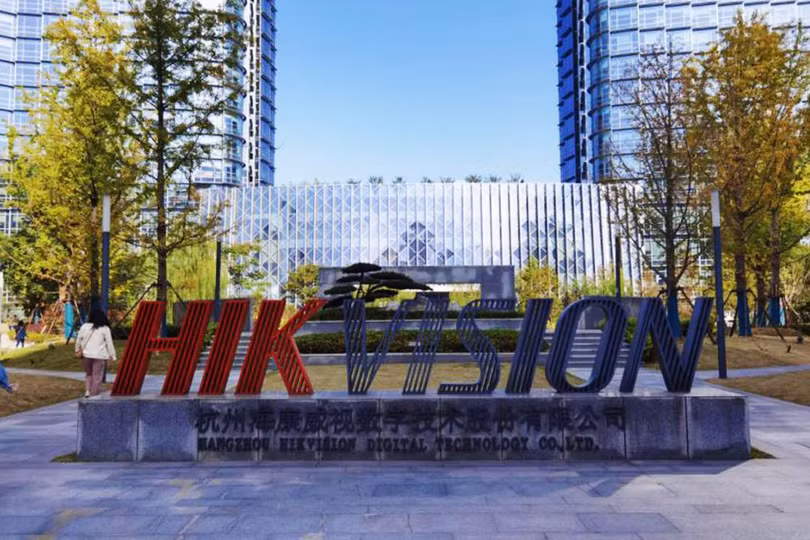 Sản phẩm của Tập đoàn HKvision Hàng Châu luôn trở thành mục tiêu bị Mỹ để ý vì lý do an ninh quốc gia (Ảnh: Sohu). Sản phẩm của Tập đoàn HKvision Hàng Châu luôn trở thành mục tiêu bị Mỹ để ý vì lý do an ninh quốc gia (Ảnh: Sohu).