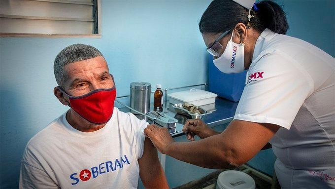Từ tháng 5/2021, dân chúng thủ đô La Havana đã được tiêm vaccine Abdala với quy mô lớn (Ảnh: BioCubaFarma).