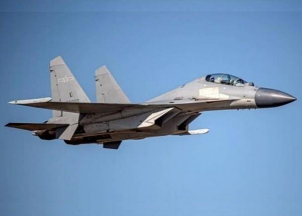 Máy bay chiến đấu J-16 của PLA (Ảnh: Đông Phương).