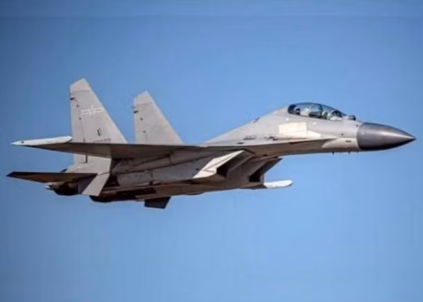 Máy bay chiến đấu J-16 của PLA (Ảnh: Đông Phương).