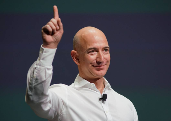 Tỷ phú Jeff Bezos Tỷ phú Jeff Bezos