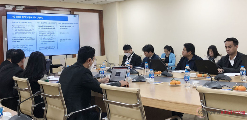 Hội thảo Phát triển kỳ lân công nghệ số Việt Nam ngày 21/12 tập trung vào 2 nội dung chính là huy động vốn và phát triển sản phẩm, thị trường. Hội thảo Phát triển kỳ lân công nghệ số Việt Nam ngày 21/12 tập trung vào 2 nội dung chính là huy động vốn và phát triển sản phẩm, thị trường.