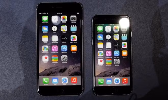 Apple đối mặt vụ kiện do cố tình làm chậm iPhone cũ mà không cảnh báo. Ảnh: Reuters.