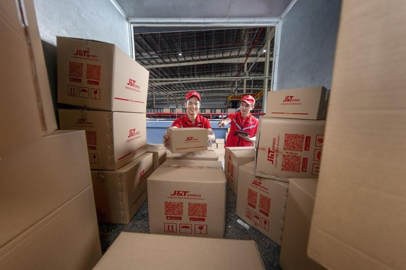 Thương mại điện tử B2B góp phần chuyển đổi số mạnh mẽ cho nhà sản xuất hoặc công ty phân phối. (Ảnh: J&amp;T)