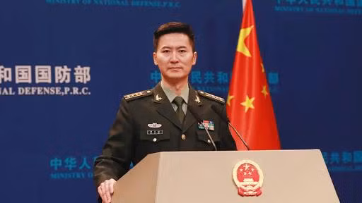 Người phát ngôn Bộ Quốc phòng Trung Quốc Đàm Khắc Phi kịch liệt phản đối việc Mỹ bán vũ khí cho Đài Loan (Ảnh: THX). Người phát ngôn Bộ Quốc phòng Trung Quốc Đàm Khắc Phi kịch liệt phản đối việc Mỹ bán vũ khí cho Đài Loan (Ảnh: THX).