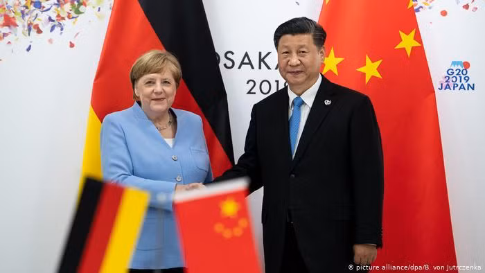 Chính phủ Đức của Thủ tướng Merkel theo đuổi chính sách không muốn mất lòng Trung Quốc (Ảnh: Deutsche Welle). Chính phủ Đức của Thủ tướng Merkel theo đuổi chính sách không muốn mất lòng Trung Quốc (Ảnh: Deutsche Welle).