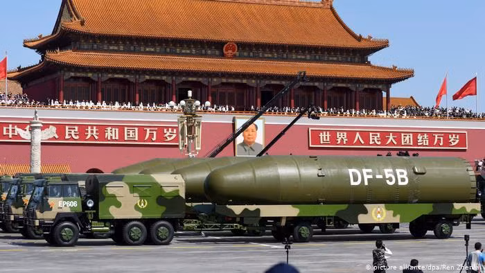 Tên lửa liên lục địa DF-5B của Trung Quốc (Ảnh: THX).