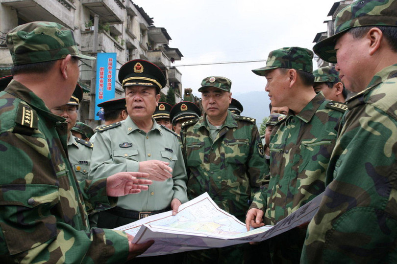 Quách Bá Hùng đến Tứ Xuyên thị sát sau trận động đất Vấn Xuyên (Ảnh: GPQB). Quách Bá Hùng đến Tứ Xuyên thị sát sau trận động đất Vấn Xuyên (Ảnh: GPQB).