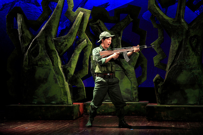 Video: “Biệt đội Báo Đen” khốc liệt và lãng mạn trên sân khấu Nhà hát Lớn ảnh 11