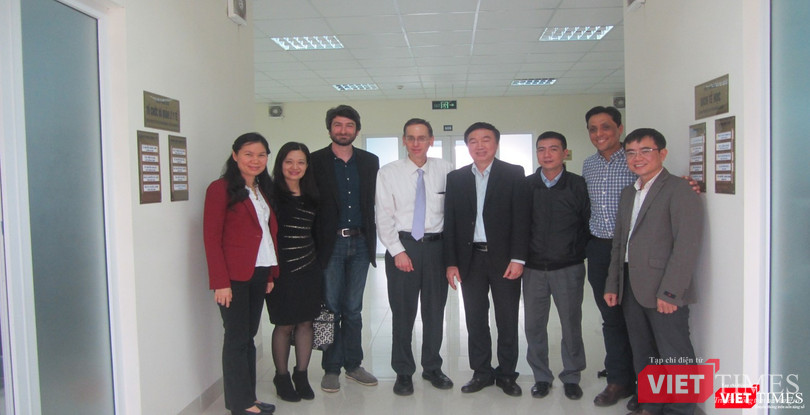 Các giảng viên tham gia dự án “Nâng cao năng lực đào tạo và nghiên cứu về bệnh không lây nhiễm ở Việt Nam" do Trường Đại học Y Hà Nội thực hiện Các giảng viên tham gia dự án “Nâng cao năng lực đào tạo và nghiên cứu về bệnh không lây nhiễm ở Việt Nam" do Trường Đại học Y Hà Nội thực hiện