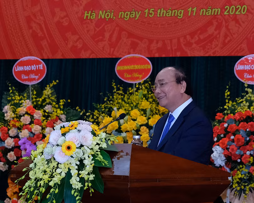 Thủ tướng Nguyễn Xuân Phúc nhấn mạnh: GS.TS. Nguyễn Thanh Long là người lãnh đạo có trình độ, kinh nghiệm (ảnh: Trần Minh)