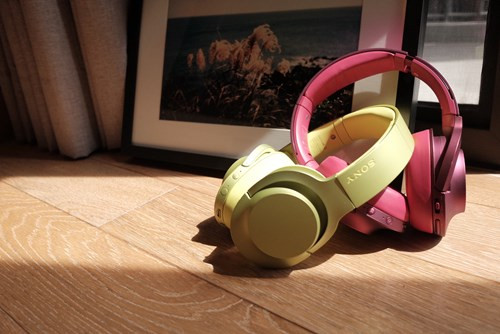 Tai nghe Sony H.ear on MDR-100ABN.