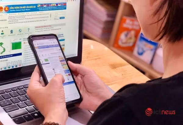 Cơ chế một cửa quốc gia đem lại hiệu quả thiết thực cho doanh nghiệp, người dân. Ảnh: Duy Vũ Cơ chế một cửa quốc gia đem lại hiệu quả thiết thực cho doanh nghiệp, người dân. Ảnh: Duy Vũ