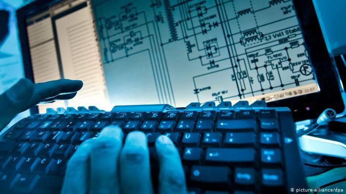 Nhà Trắng lo ngại tới đây sẽ có thêm nhiều nạn nhân của hacker Trung Quốc (Ảnh: Deutsche Welle). Nhà Trắng lo ngại tới đây sẽ có thêm nhiều nạn nhân của hacker Trung Quốc (Ảnh: Deutsche Welle).