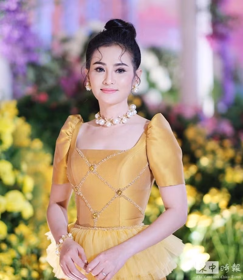 Nữ ca sĩ Sokun Nisa (Ảnh: Thời báo Campuchia). Nữ ca sĩ Sokun Nisa (Ảnh: Thời báo Campuchia).