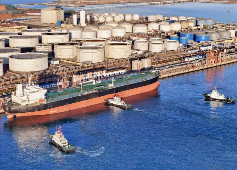 Tau cho dau nhap kho.jpg