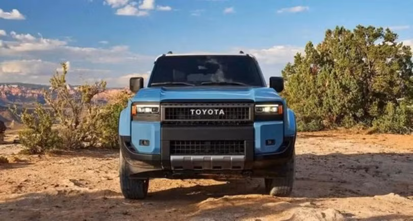 Toyota vuot troi.jpg