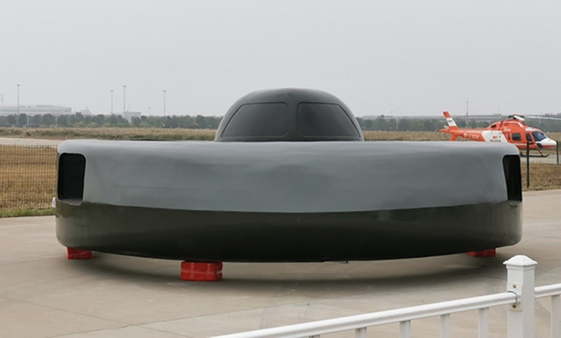 Sự xuất hiện của chiếc Siêu cá Mập trắng đã trở thành tiêu điểm chú ý và gây sốt trên truyền thông quốc tế .