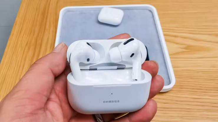 AirPods Pro của Apple. Ảnh: CNBC