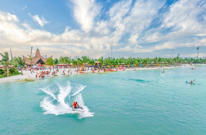 Các tiện ích tại Vinhomes Ocean Park mang đến trải nghiệm nghỉ dưỡng "biển" ngay tại Thủ đô. Ảnh: Vinhomes