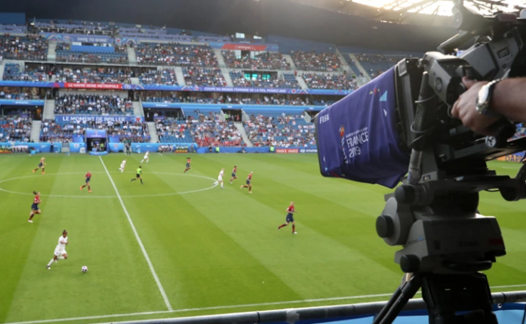 Các máy quay truyền hình đang tác nghiệp trong trận đấu giữa Anh và Na Uy tại giải World Cup bóng đá nữ năm 2019. Ảnh: Catherine Ivill/FIFA/Getty Các máy quay truyền hình đang tác nghiệp trong trận đấu giữa Anh và Na Uy tại giải World Cup bóng đá nữ năm 2019. Ảnh: Catherine Ivill/FIFA/Getty