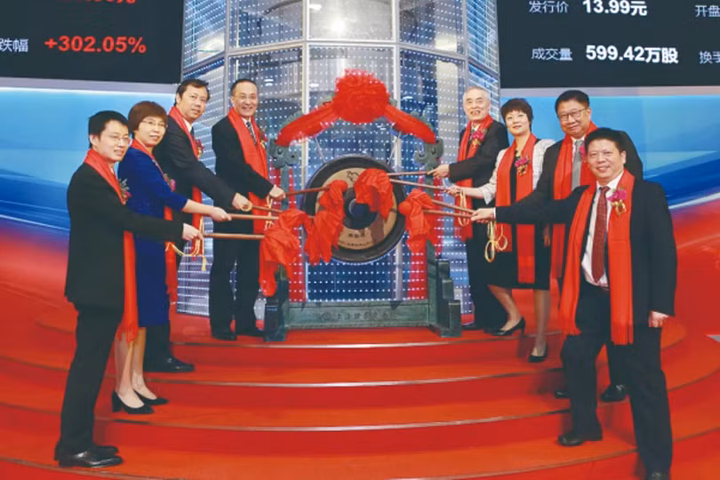 Len san Thuong Hai nam.png