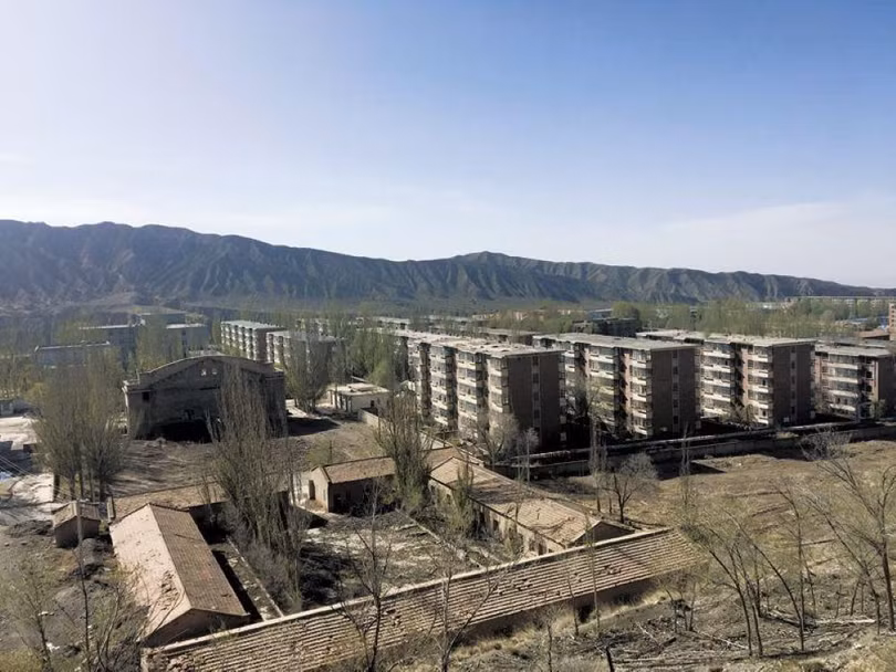 Khu đô thị mới được xây dựng với kỳ vọng tái phát triển dân cư, nhưng do không có việc làm nên bỏ trống. Ảnh: Yicai.