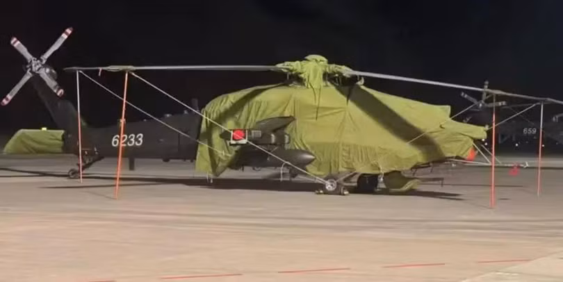 May bay nguyen mau.jpg