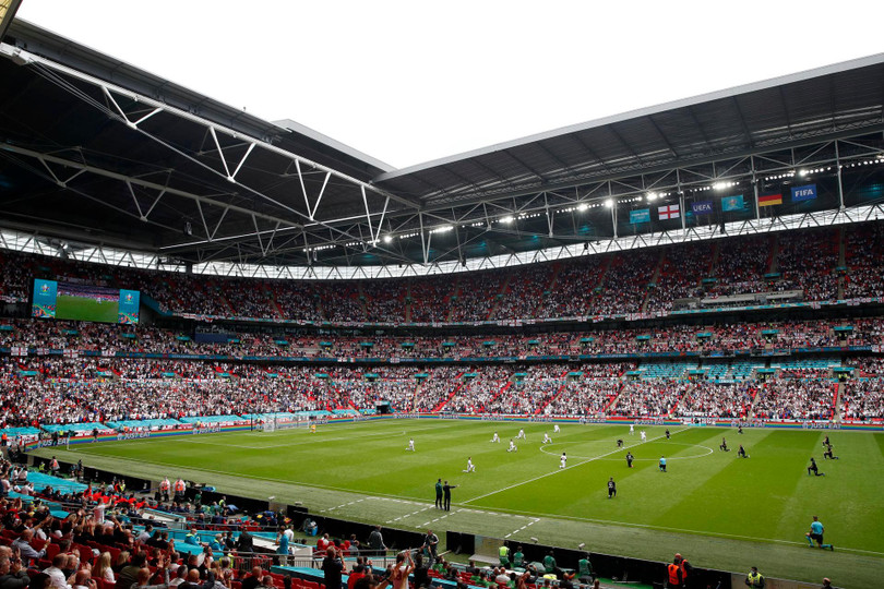 Trận cầu giữa hai đội Anh và Scotland (Ảnh: AP).