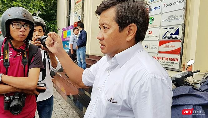 Ông Đoàn Ngọc Hải thời điểm đang xuống đường dẹp nạn lấn chiếm vỉa hè, lòng đường ở Q.1, TP.HCM. Thái độ kiên quyết của ông gây hiệu ứng đến nhiều địa phương ở TP.HCM và các tỉnh thành khác trong cả nước.