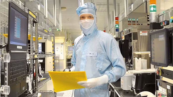 Elmos là nơi sản xuất, cung cấp chip cho ngành công nghiệp xe hơi (Ảnh: Deutsche Welle).