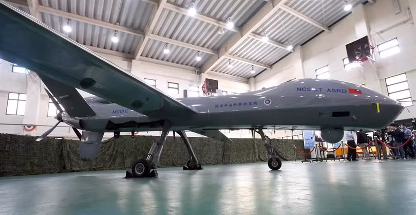 UAV cỡ lớn Tengyun (Đằng Vân) được trưng bày (Ảnh: Chinatimes). UAV cỡ lớn Tengyun (Đằng Vân) được trưng bày (Ảnh: Chinatimes).