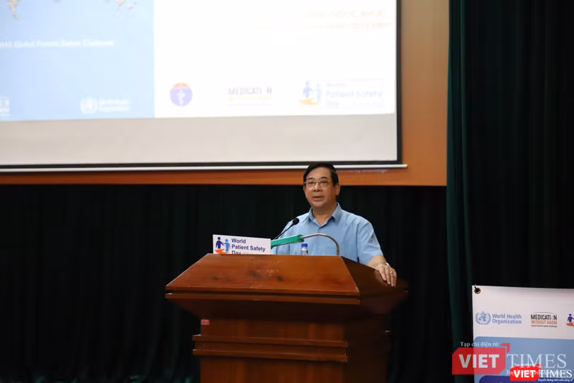 PGS.TS Lương Ngọc Khuê - Cục trưởng Cục Quản lý khám, chữa bệnh (Bộ Y tế) - phát biểu tại lễ mít tinh