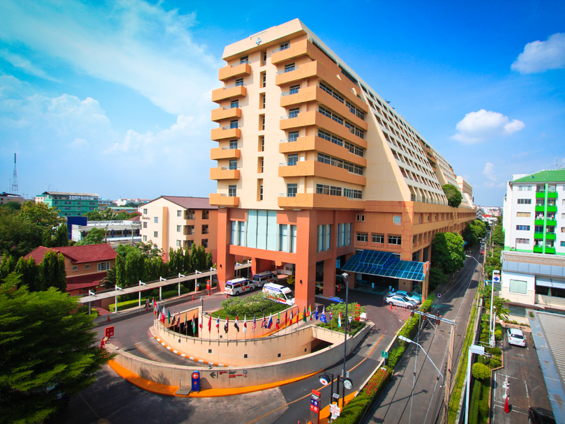 Một bệnh viện tư ở Thái Lan nằm trong top 10 bệnh viện được khuyên đi du lịch chữa bệnh Một bệnh viện tư ở Thái Lan nằm trong top 10 bệnh viện được khuyên đi du lịch chữa bệnh