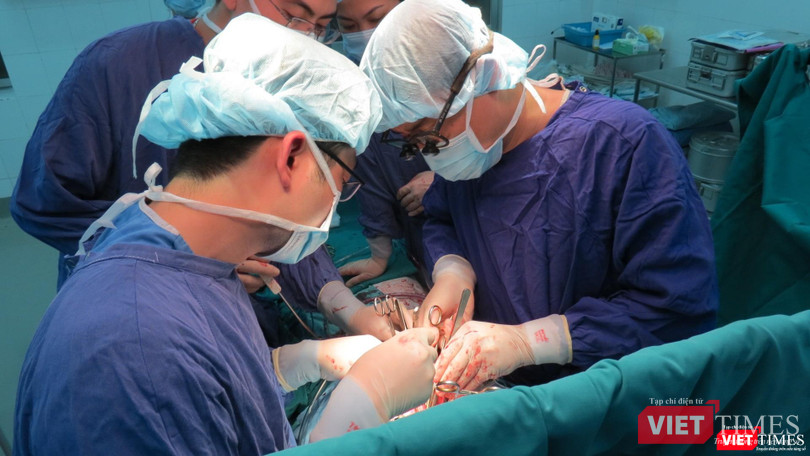 Các bệnh viện thiếu thuốc, vật tư y tế đang khiến người bệnh rơi vào hoàn cảnh khó khăn Các bệnh viện thiếu thuốc, vật tư y tế đang khiến người bệnh rơi vào hoàn cảnh khó khăn