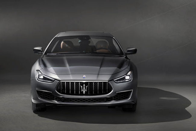 Maserati Ghibli GranLusso Ảnh: automobilemag.com