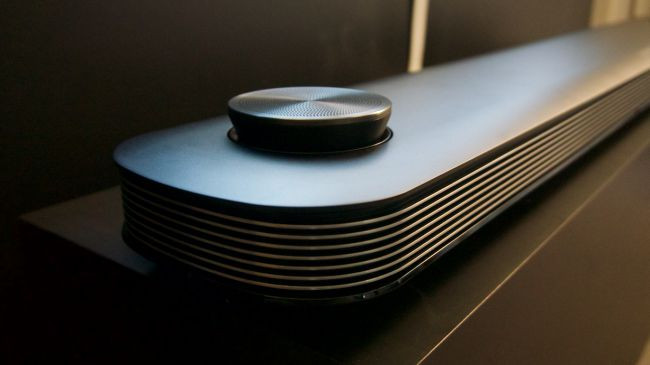 Đánh giá tivi LG OLED Signature: thiết kế hiện đại, mức giá khá cao ảnh 3