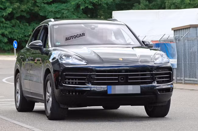 Hé lộ những hình ảnh đầu tiên của 2018 Porsche Cayenne ảnh 3