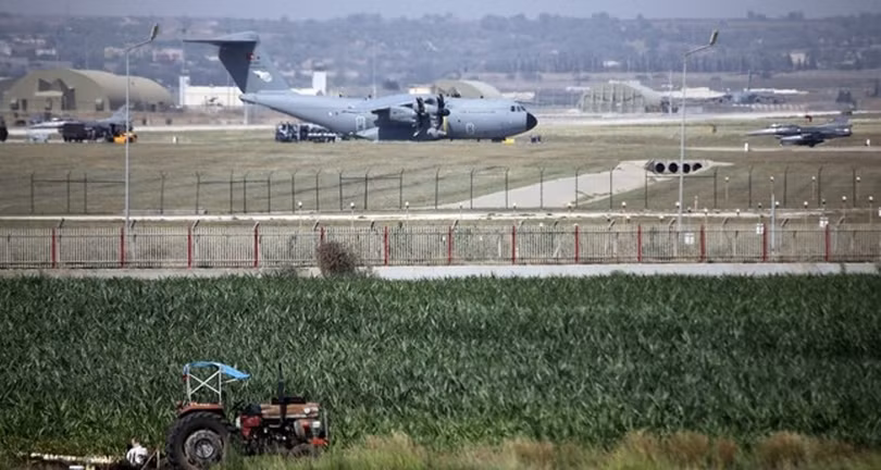 Trước dự luật quốc phòng của Quốc hội Mỹ kêu gọi trừng phạt Thổ Nhĩ Kỳ. Ankara sẽ trả đũa bằng cách đóng cửa các căn cứ của Mỹ. Ảnh: Căn cứ không quân Incirlik ở miền Nam Thổ Nhĩ Kỳ đang được Mỹ sử dụng.