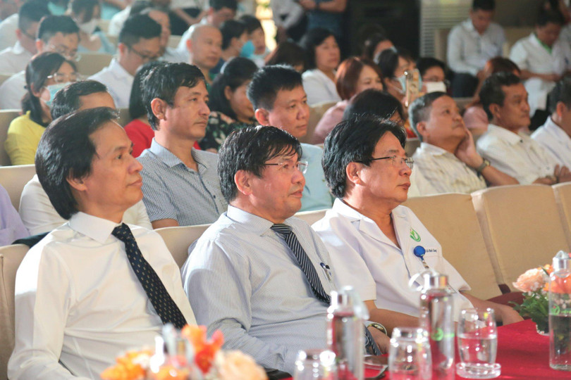 Tại lễ trao quyết định kiêm nhiệm chức Giám đốc Trung tâm Điều phối Quốc gia về ghép bộ phận cơ thể người cho PGS.TS Đồng Văn Hệ