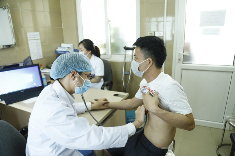 Tuy có nhiều khó khăn, các bác sĩ Bệnh viện K vẫn hoàn thành tốt nhiệm vụ khám, chữa bệnh cho nhân dân