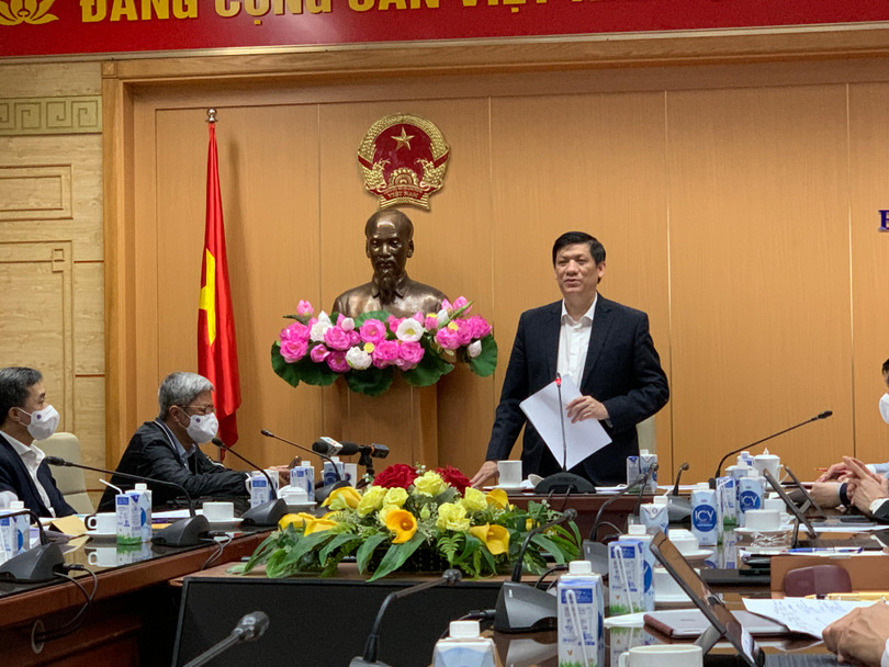 Bộ trưởng Bộ Y tế Nguyễn Thanh Long đã chủ trì cuộc họp ứng phó với tình hình dịch COVID-19