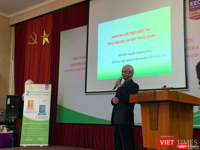 PGS.TS Nguyễn Thượng Dong cho biết giá trị to lớn của cây thuốc Việt