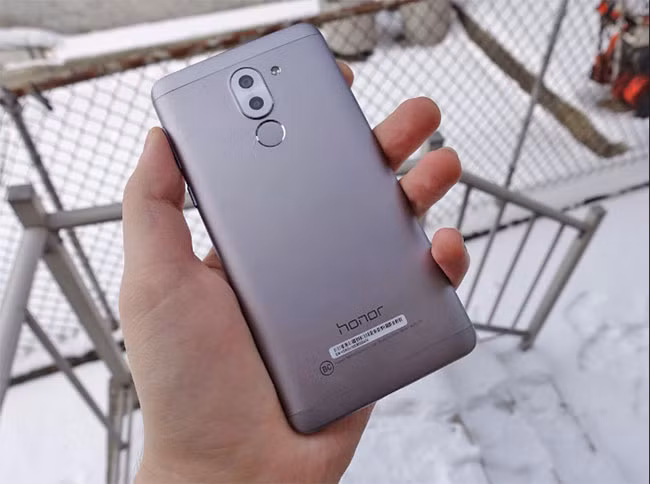 9 smartphone 2017 “vừa túi tiền” của bạn ảnh 9