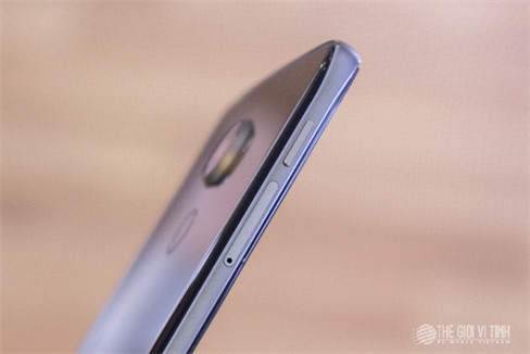 Cận cảnh smartphone BlackBerry DTEK60