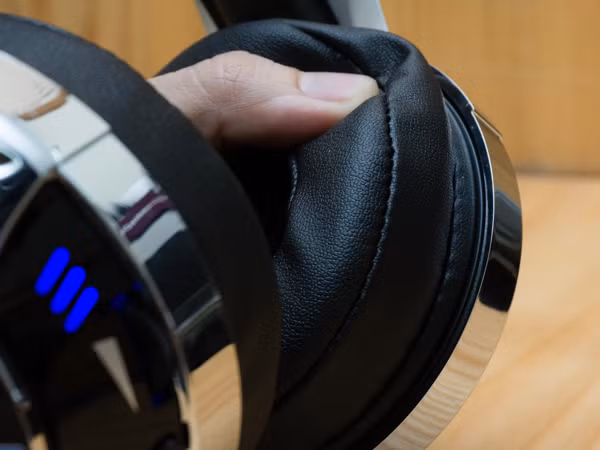 Đệm mút củ tai dày hơn bất kỳ sản phẩm nào từng được Soundmax giới thiệu.