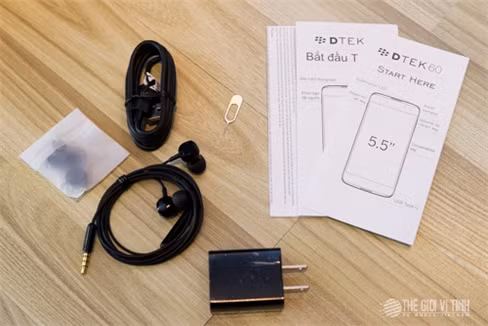 Cận cảnh smartphone BlackBerry DTEK60